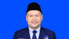 Ketua komisi II DPRD Pandeglang, Yangto, memberikan keterangan kepada pers, Dok (Gun/Totalbanten.com)