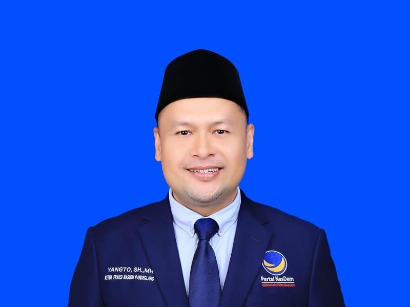Ketua komisi II DPRD Pandeglang, Yangto, memberikan keterangan kepada pers, Dok (Gun/Totalbanten.com)