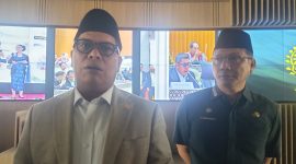 Ketua DPRD Banten, Fahmi Hakim saat memberikan keterangan pers. (Dok)