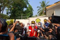 Gubernur Banten Andra Soni meminta warga waspada paparan Abu Vulkanik Gunung Anak Krakatau. (Dok)