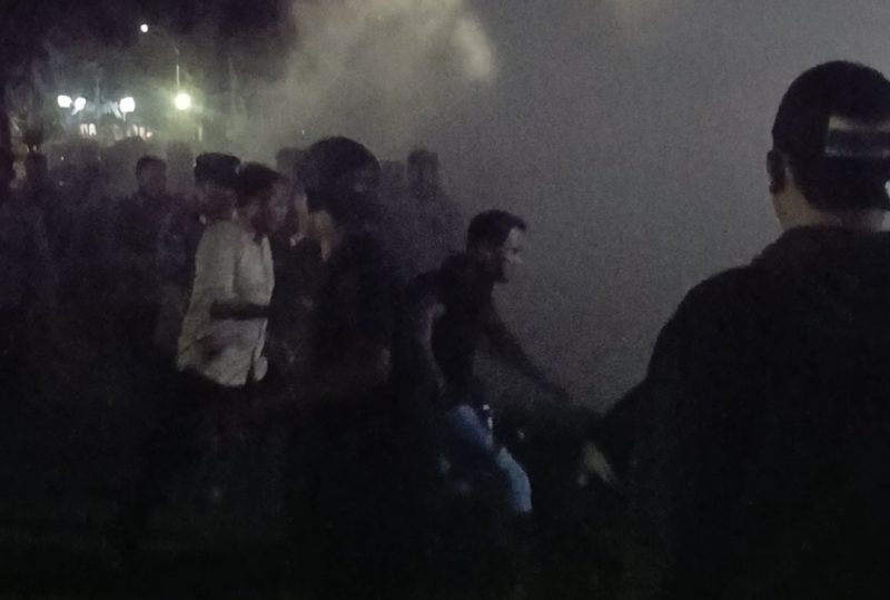 Tindakan Refresifitas Oknum Polisi Terhadap Masa Aksi Mahasiswa (Pung/totalbanten). 