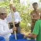 Forum Tani Organik Terpadu Indonesia (FORTEGIF) Saat Praktikum Pembuatan Pupuk Organik  di Desa Sukajadi, Kecamatan Kragilan, Kabupaten Serang (Pung/totalbanten). 