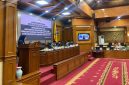 Bupati Serang, Ratu Rachmatuzzakiyah, Saat Memberikan Jawaban Pandangan Fraksi DPRD Kabupaten Serang (Pung/totalbanten) 
