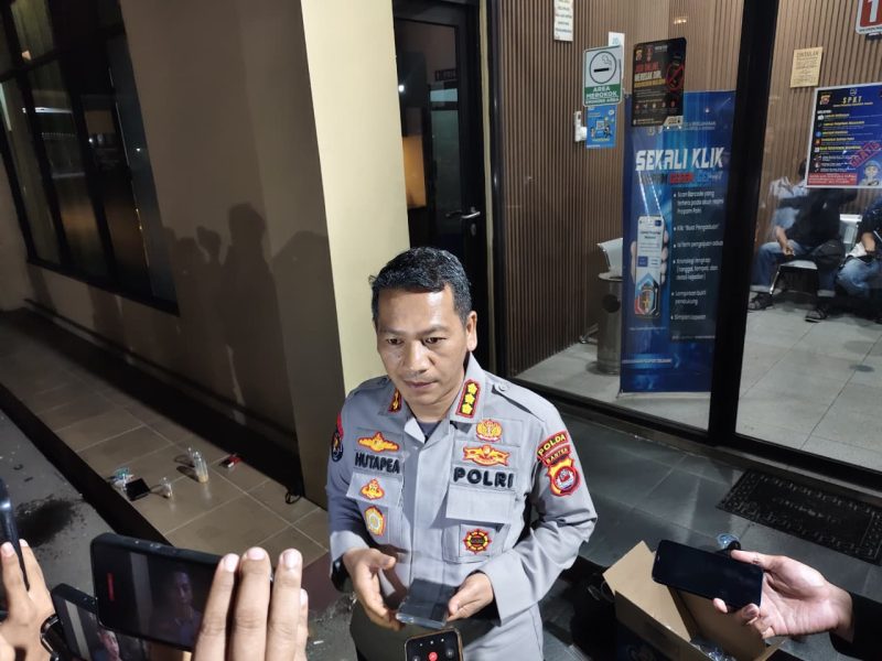 Kabid Humas Polda Banten, Maruli Ahiles Hutapea, memberikan keterangan pada pers, (Dok)