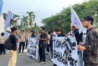 PP HAMAS Banten aksi unjuk rasa di depan Pendopo Bupati Serang, Dok (TOTAL BANTEN)
