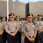 Kapolda Banten Irjen Pol Hendra Kurniawan bersama jajaran pejabat utama Polda Banten dan jajaran kapolres usai upacara serah terima jabatan di Lapangan Apel Mapolda Banten (Dok)