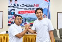 Khaerul Anwar (kanan) bersama Muhammad Jejen usai terpilih secara aklamasi sebagai Ketua dan Sekretaris Jenderal Pokja Wartawan Harian dan Elektronik Provinsi Banten periode 2026–2029 dalam Kongres VIII di Cisarua, Kabupaten Bogor, Dok (Total Banten)