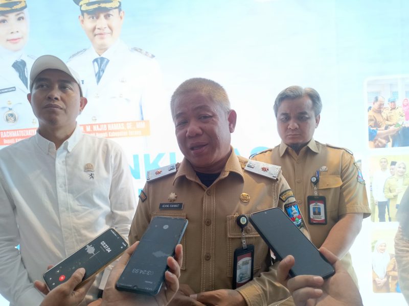 Adang Rahmat Kepala Dinas Koperasi, Usaha Mikro, Kecil, dan Menengah (UMKM), Perindustrian dan Perdagangan (Diskoumperindag) Kabupaten Serang. 